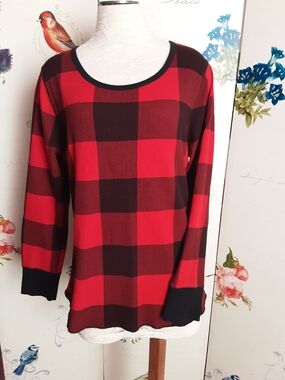 "Old Navy"  Red and Black Buffalo Plaid Long-Sleeve Top